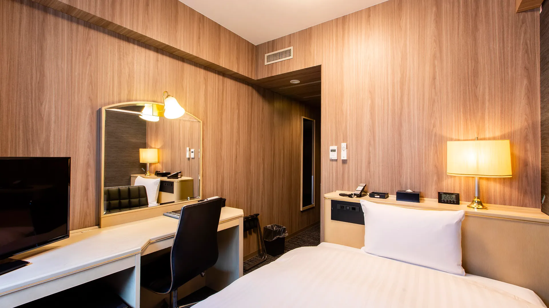 Hotel Wing International Asahikawa Ekimae 3*,  Japan